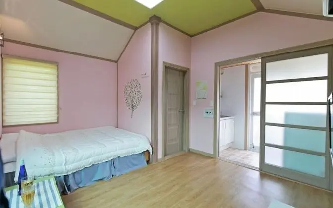 Oda (Small 1 (Individual Terrace))