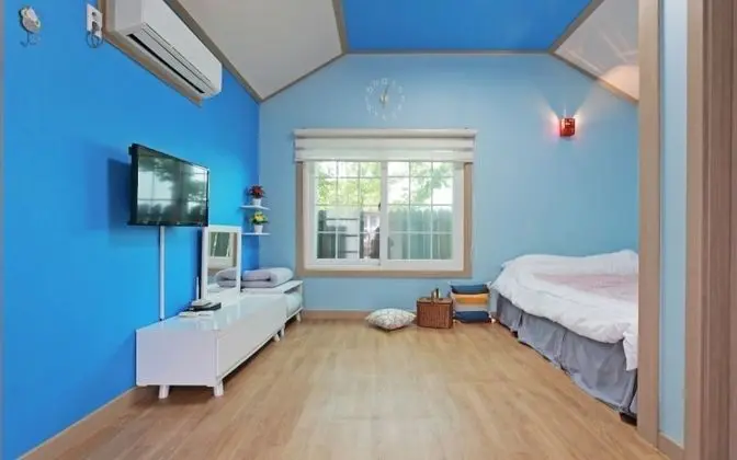 Oda (Small 2 (Individual Terrace))