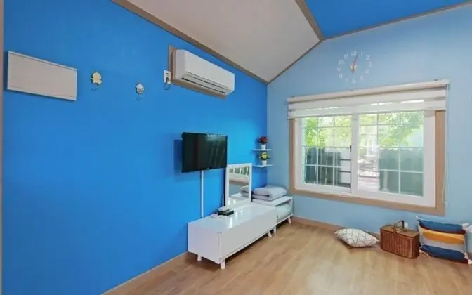 Oda (Small 2 (Individual Terrace))