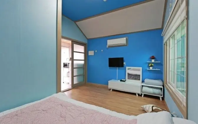 Oda (Small 2 (Individual Terrace))