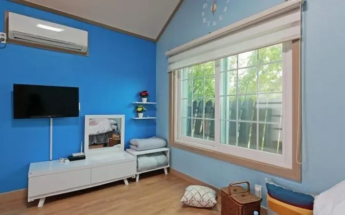 Oda (Small 2 (Individual Terrace))