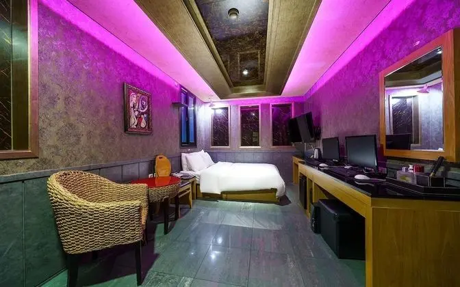Oda (Premium Room (Spa Spacious Room Netfl)
