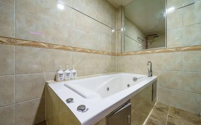 Oda (Premium Room (Spa Spacious Room Netfl)
