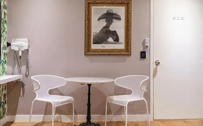 Oda (Deluxe Cinema No-smoking Room (75-inc)