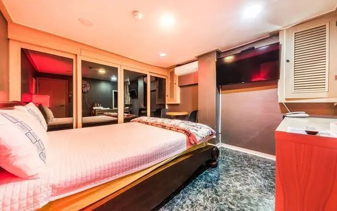 Oda (Special Room)