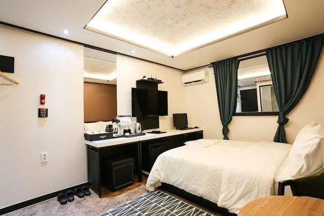 Oda (General room (no overnight parking))