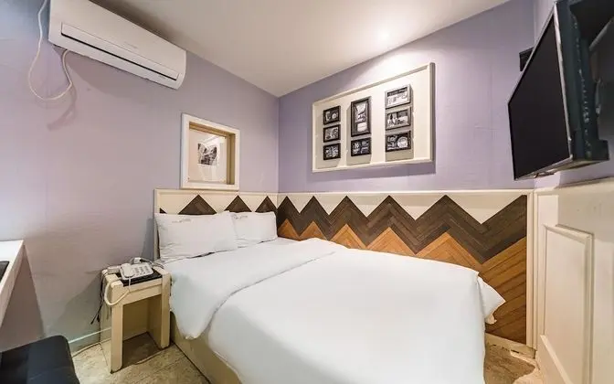 Oda (Standard (Netflix accommodation avail)