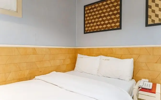 Oda (Standard (Netflix accommodation avail)
