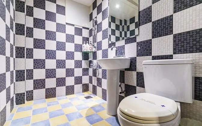 Oda (Comfortable Room  (Internet PC Netfli)