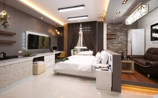 Oda (Drive-in-VIP (with styler))