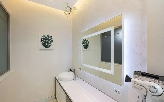 Oda (Drive-in-VIP (with styler))