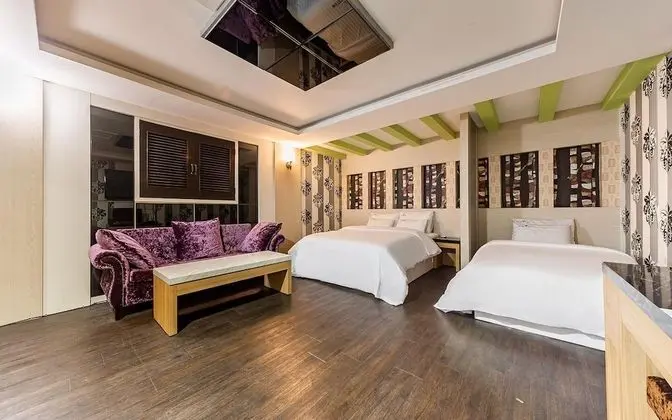 Oda (Deluxe Twin (PC available / Netflix a)