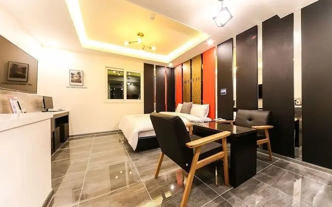 Oda (Standard (massage bed))