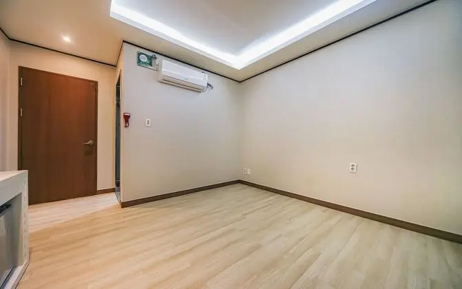 Oda (Korean room (with bidet/PC/Netflix/Sa)