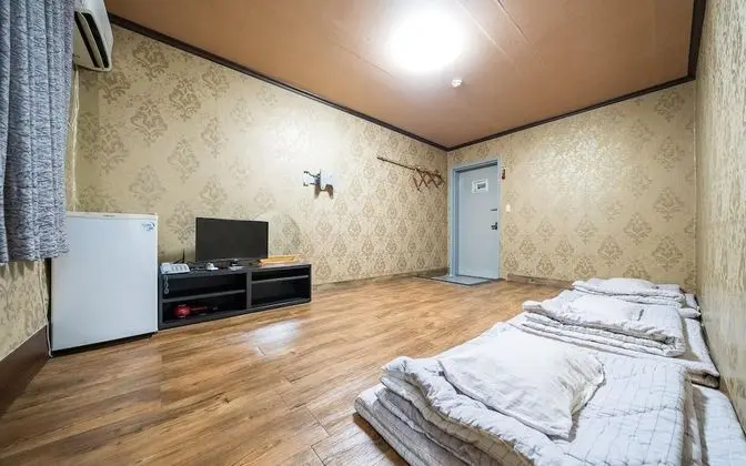 Oda (Ondol for three people)