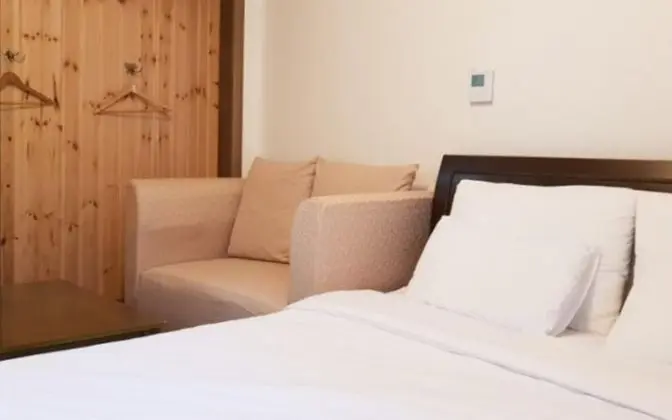 Oda (Petit (Couple Room))