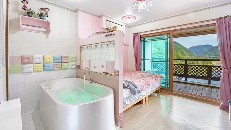 Basic Oda, 1 Yatak Odası (Salanguiyeosin bineoseu(2cheung))