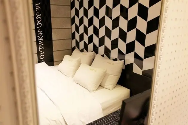 Oda (General room (Couple PC Netflix viewi)