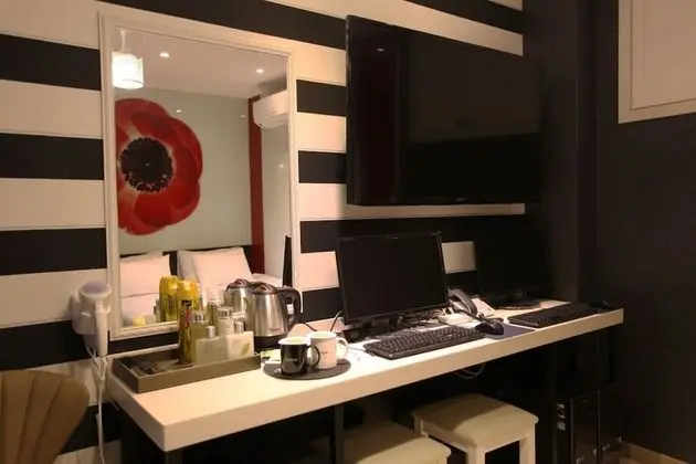 Oda (General room (Couple PC Netflix viewi)