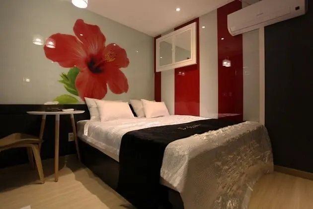 Oda (General room (Couple PC Netflix viewi)