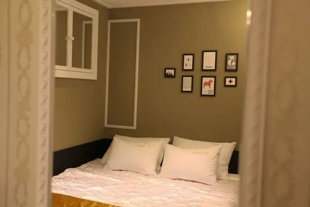 Oda (General room (Couple PC Netflix viewi)