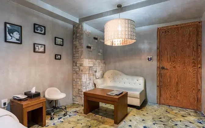 Oda (DELUXE (NETFLIX viewing available PC )