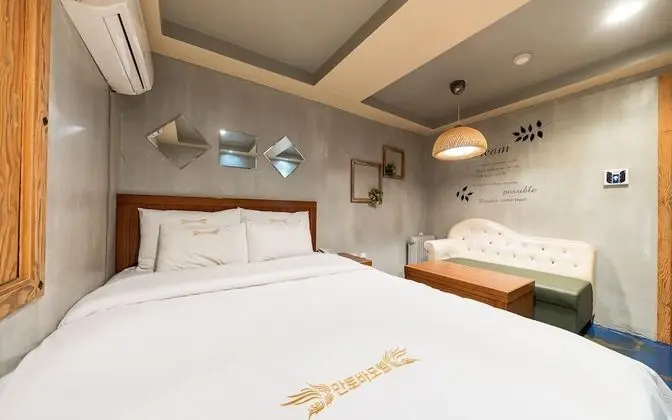 Oda (DELUXE (NETFLIX viewing available PC )