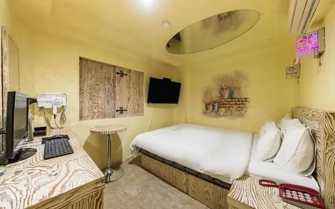 Oda (STANDARD (NETFLIX viewing available P)