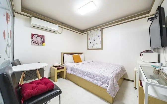 Oda (Standard room (Netflix available))