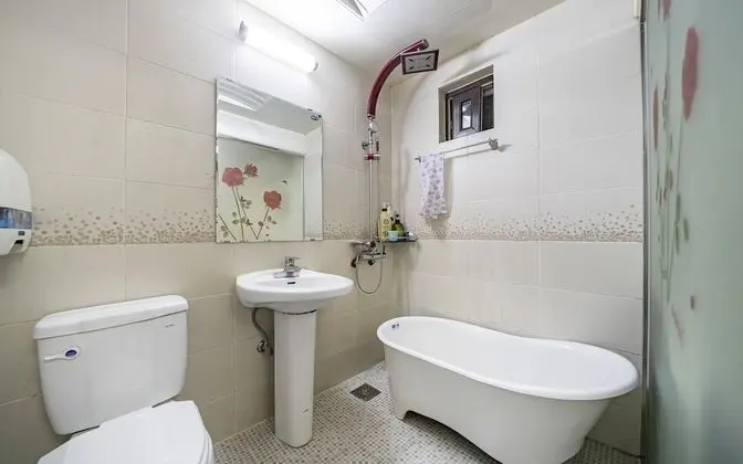 Oda (Standard room (Netflix available))