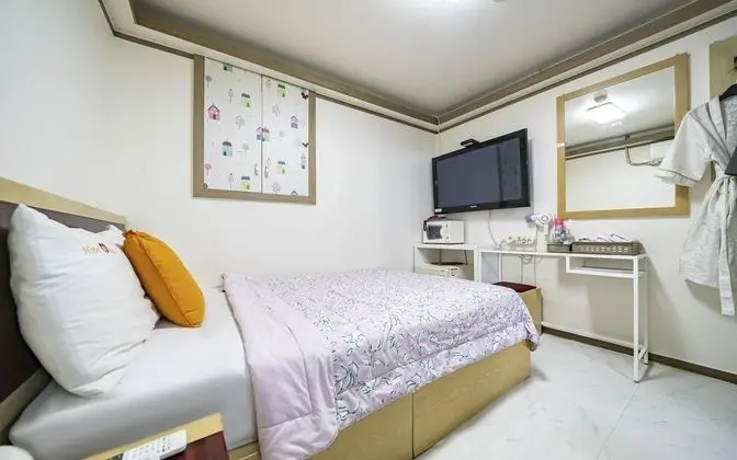 Oda (Standard room (Netflix available))