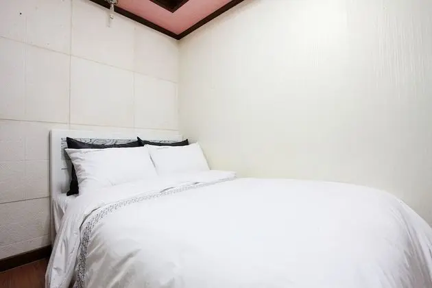 Oda (Standard Room (Netflix Available))