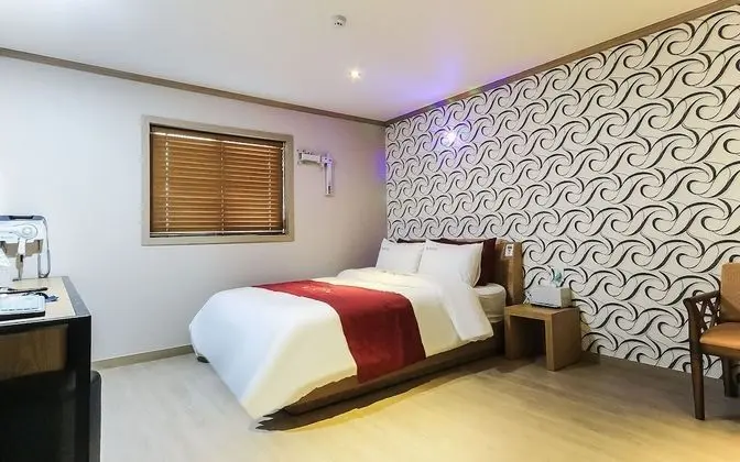 Oda (General room (hot water mat room insp)