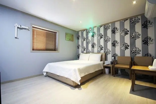 Oda (General room (hot water mat room insp)