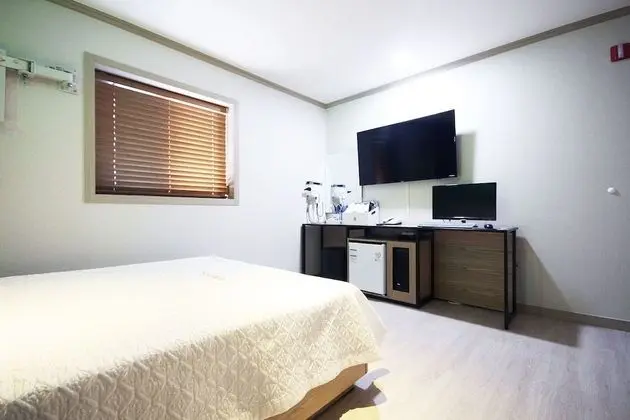 Oda (General room (hot water mat room insp)