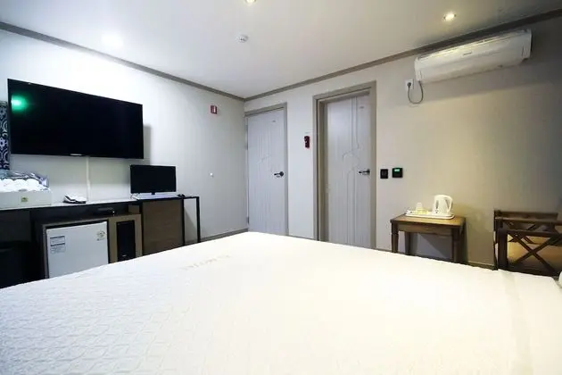 Oda (General room (hot water mat room insp)