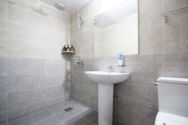 Oda (General room (hot water mat room insp)