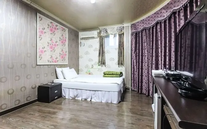 Oda (Special Room)