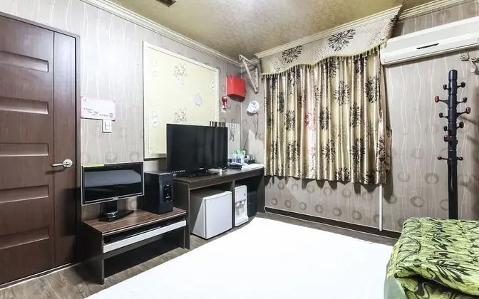 Oda (Standard Room)