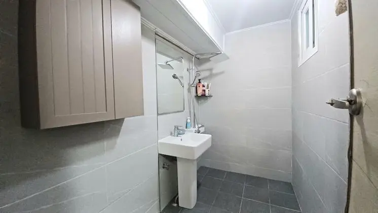 Basic Oda, 3 Yatak Odası (brown home)