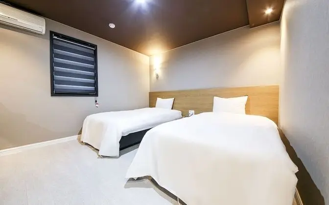Oda (Twin (Single Beds Random room Toast f)
