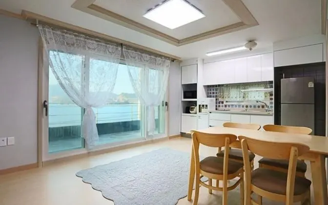 Oda (Ocean view on the second floor)