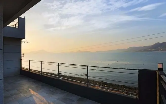 Oda (Ocean view on the second floor)