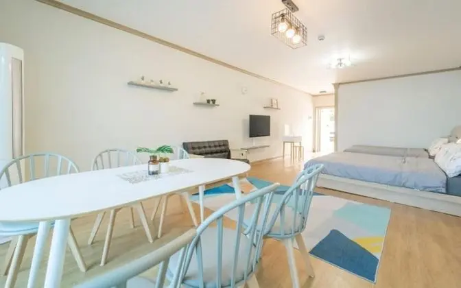 Oda (Room 102 (Ocean View))