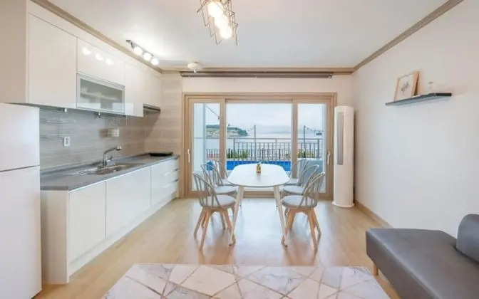 Oda (Room 103 (Ocean View))