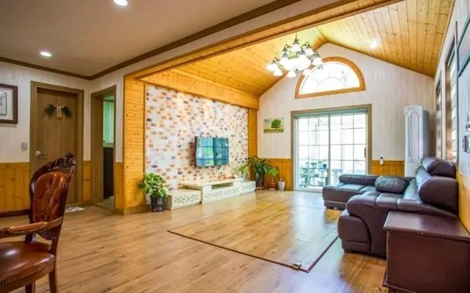Oda (Separate house)