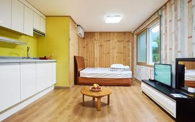 Oda (No 101 (separate house one room))