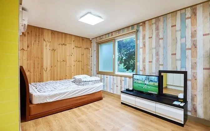 Oda (No 101 (separate house one room))