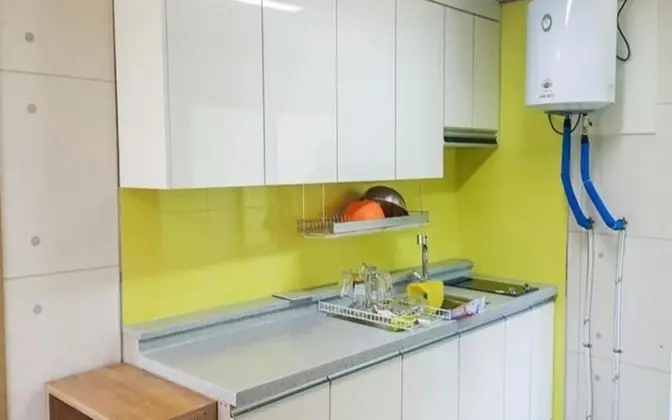 Oda (No 102 (separate house one room))