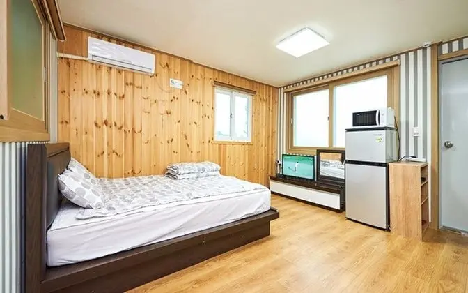 Oda (No 103 (separate house one room))